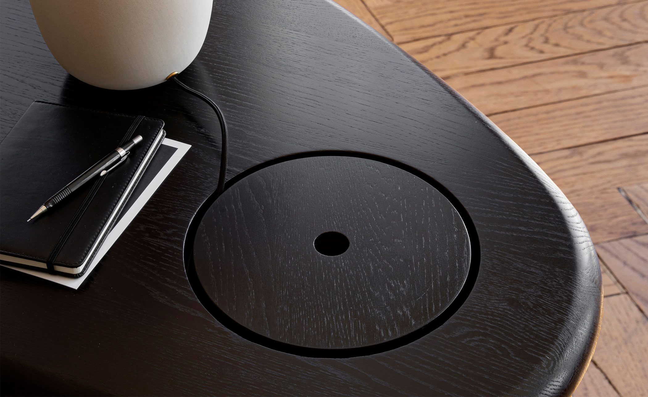 Eclipse Desk