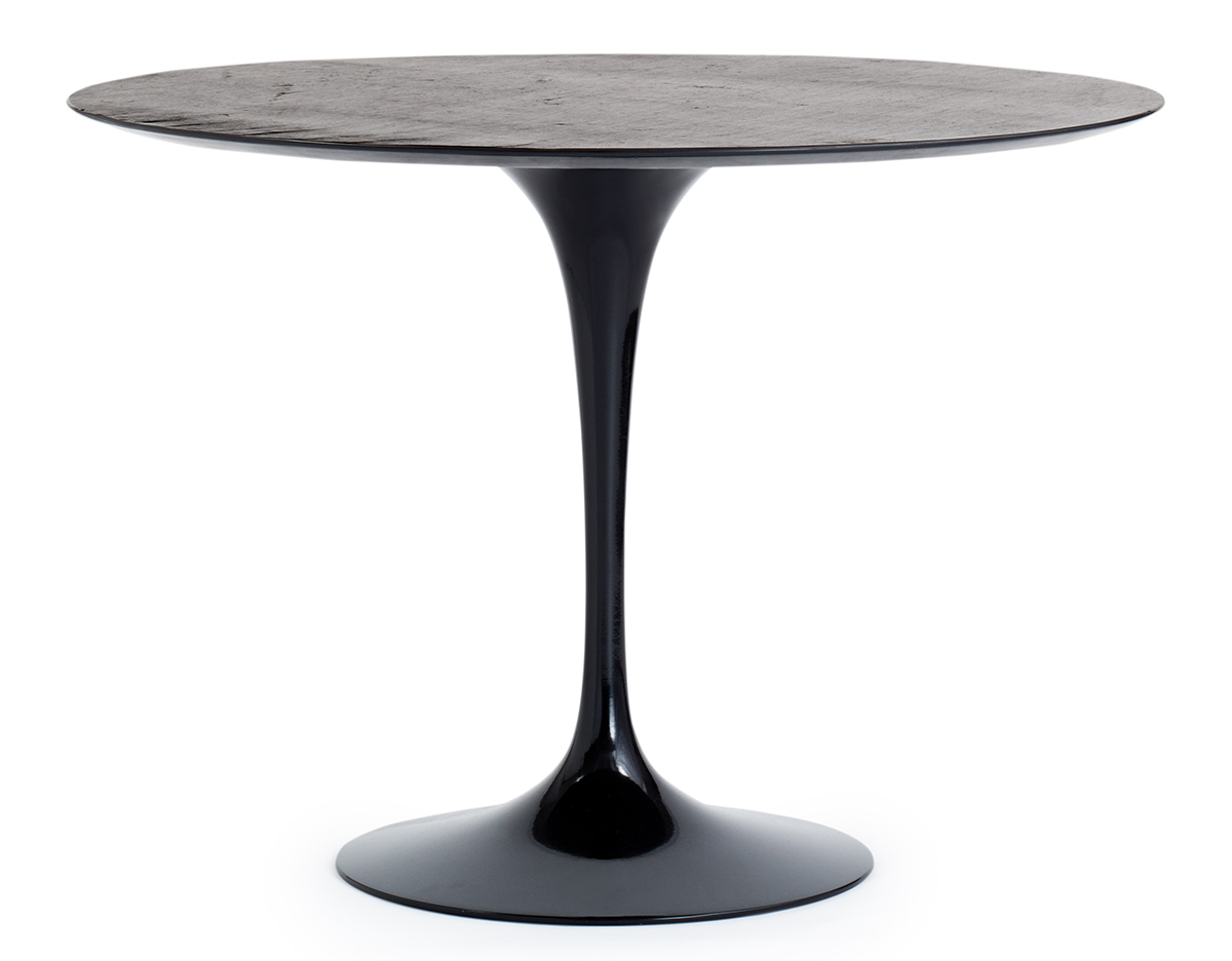 saarinen outdoor round dining table