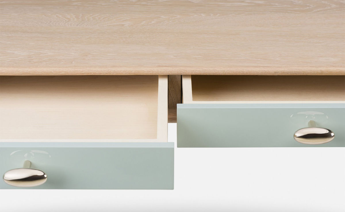 elliot dressing table 060j