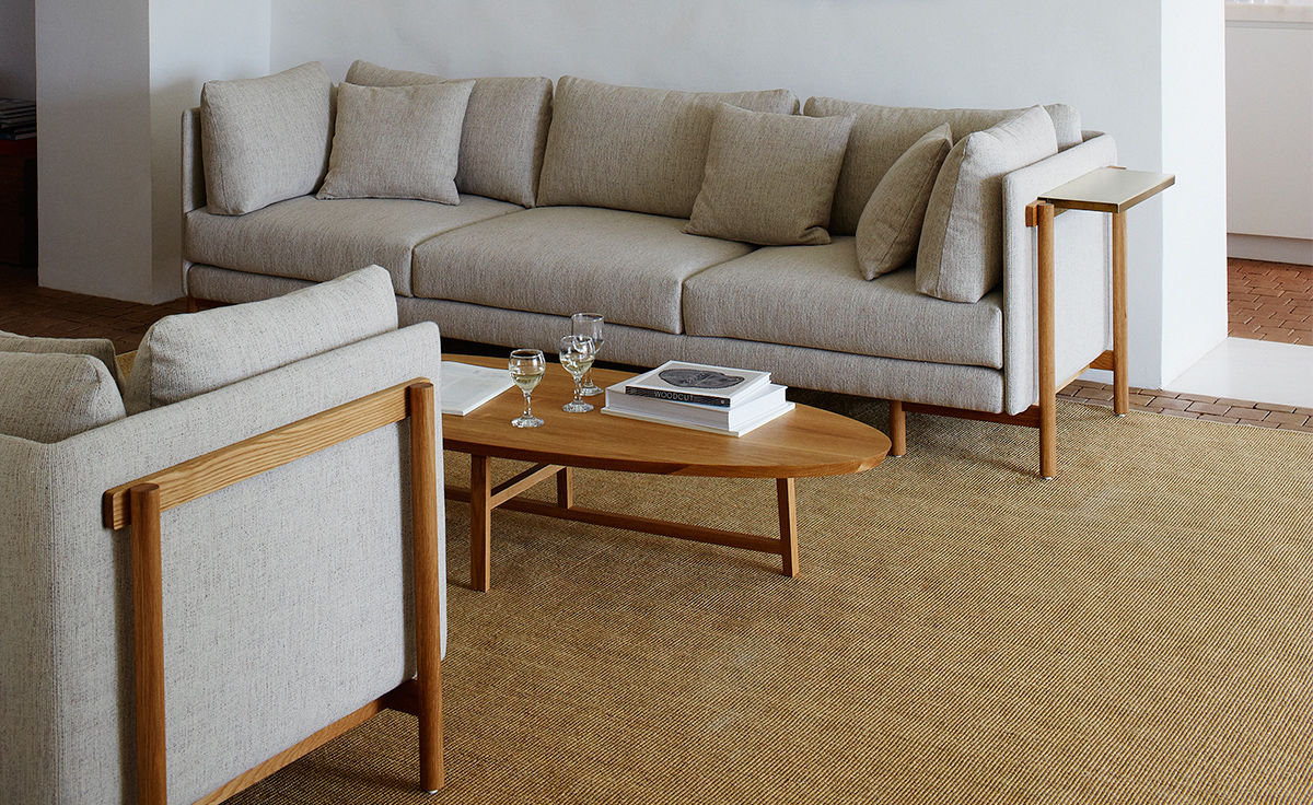 frame long sofa with arms 766la