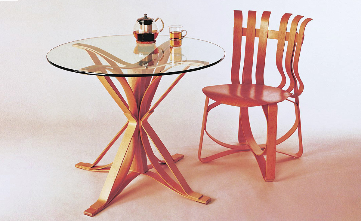 gehry face off table