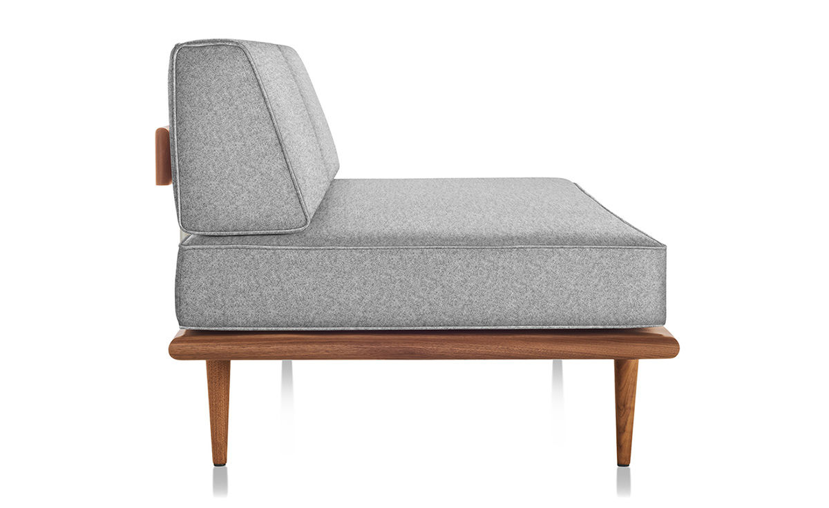 nelson™ daybed with two bolsters & wood taper legs