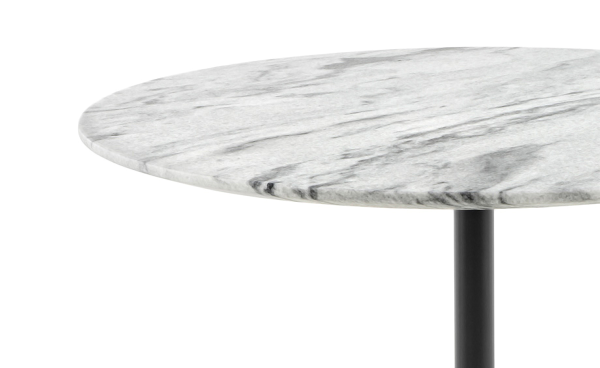 nelson pedestal table outdoor 17" dia.