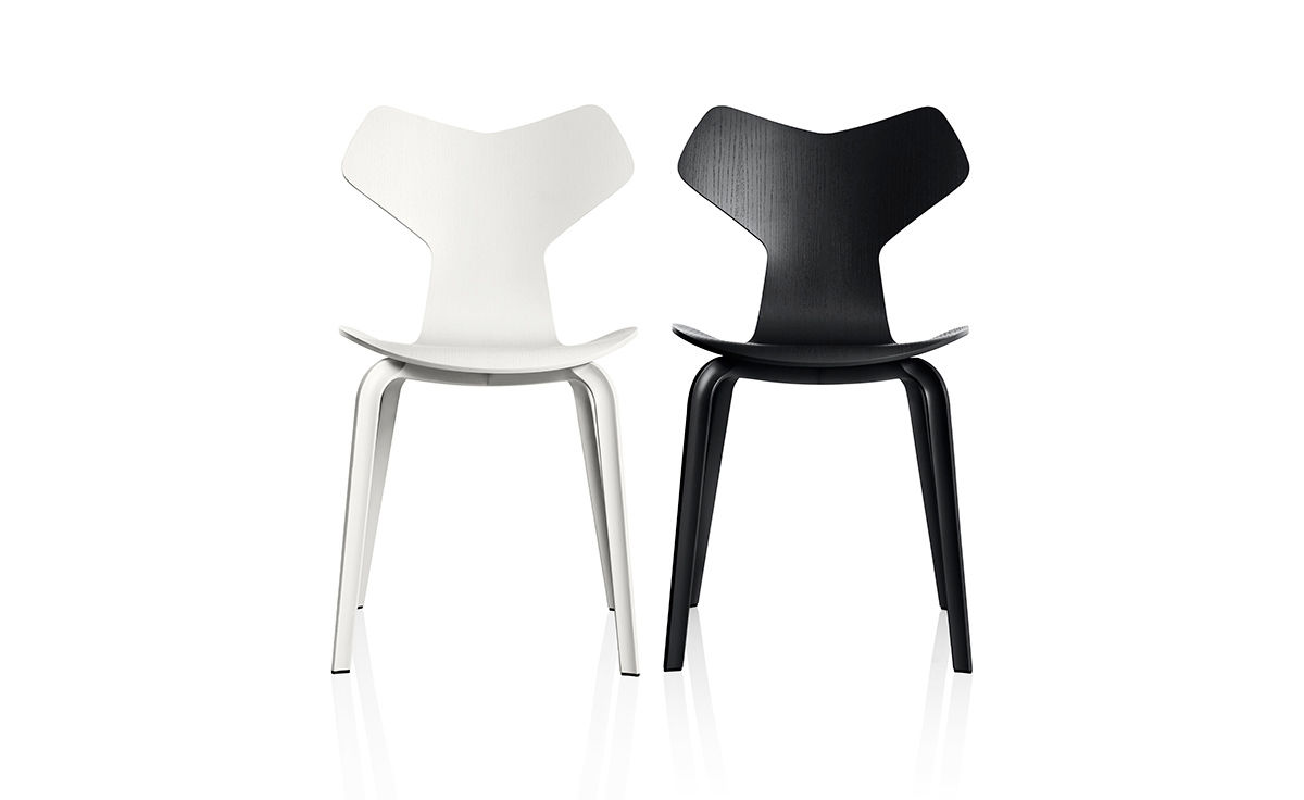 grand prix chair with wood legs