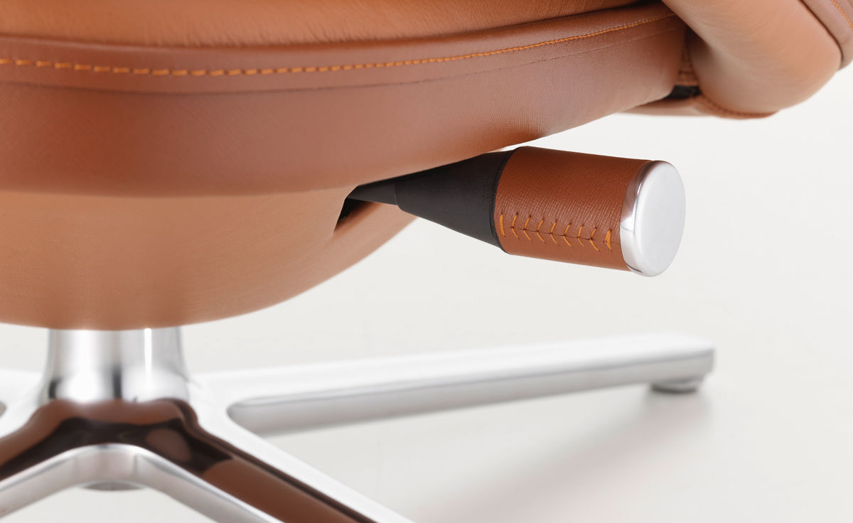 grand relax lounge chair and ottoman