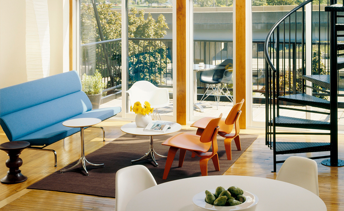nelson pedestal table