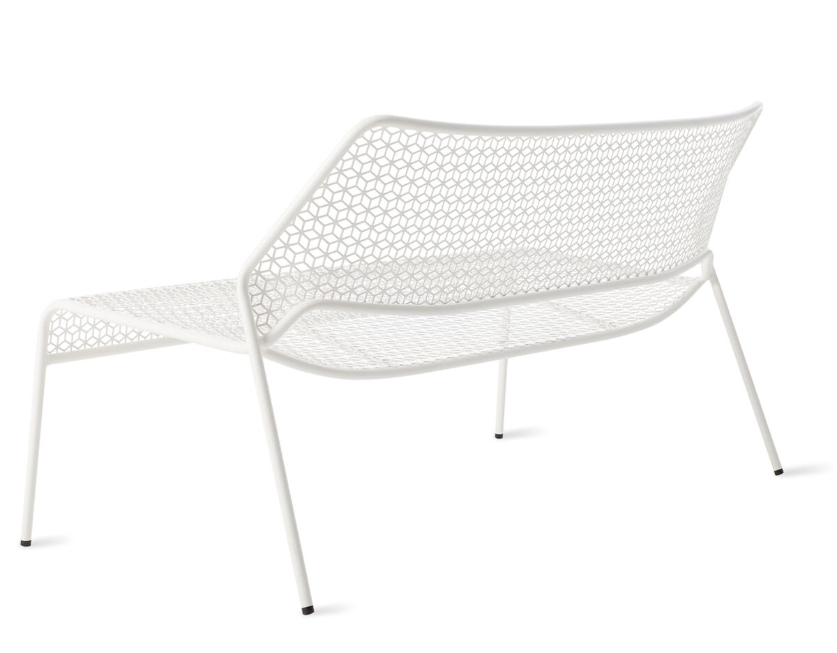 hot mesh settee