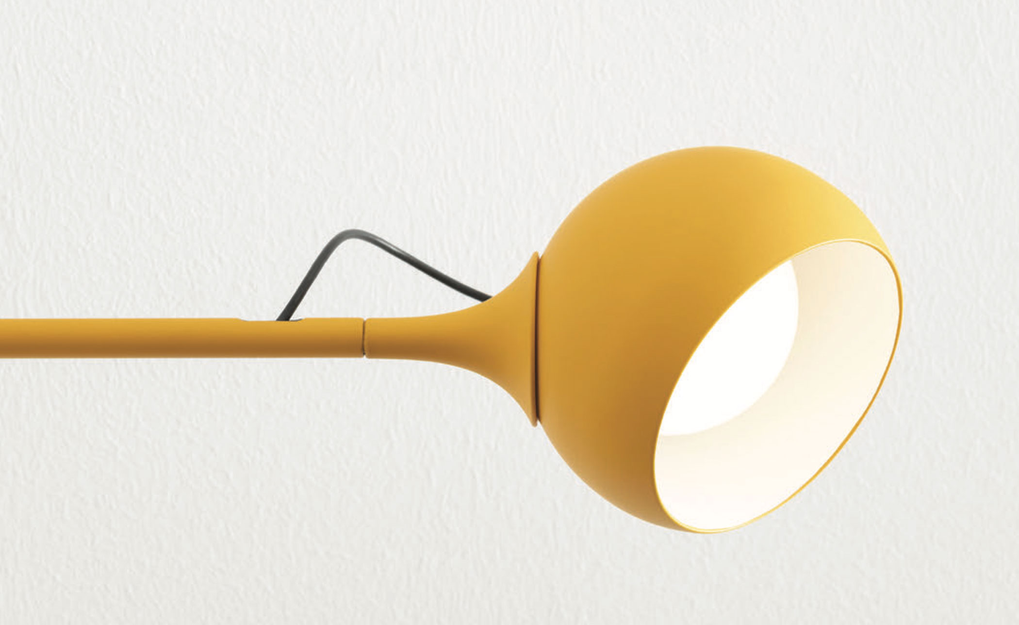 IXA Floor Lamp