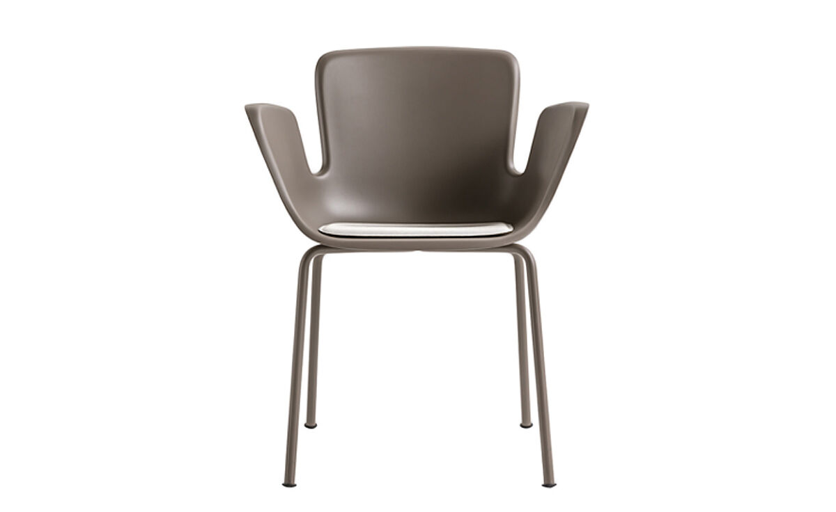 juli plastic chair with 4 leg base