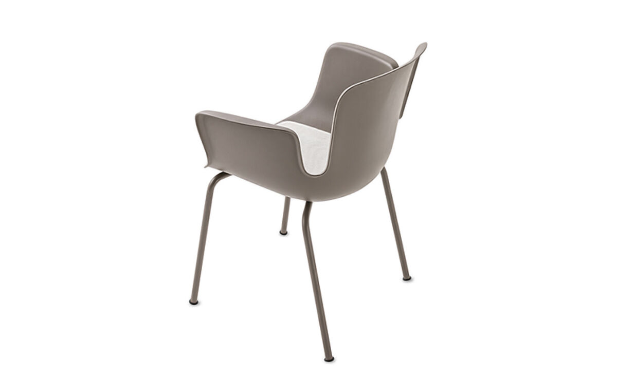 juli plastic chair with 4 leg base