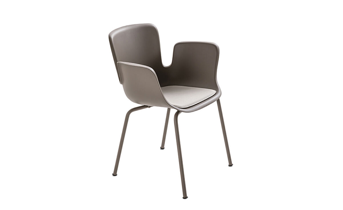 juli plastic chair with 4 leg base