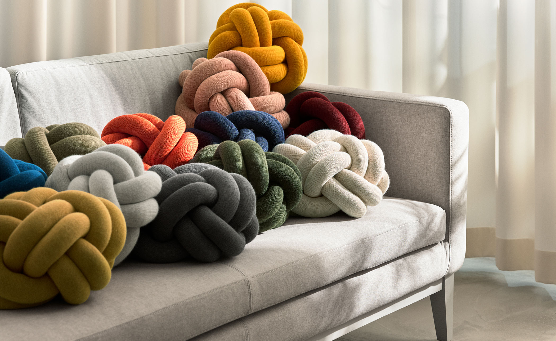 Knot Pillow