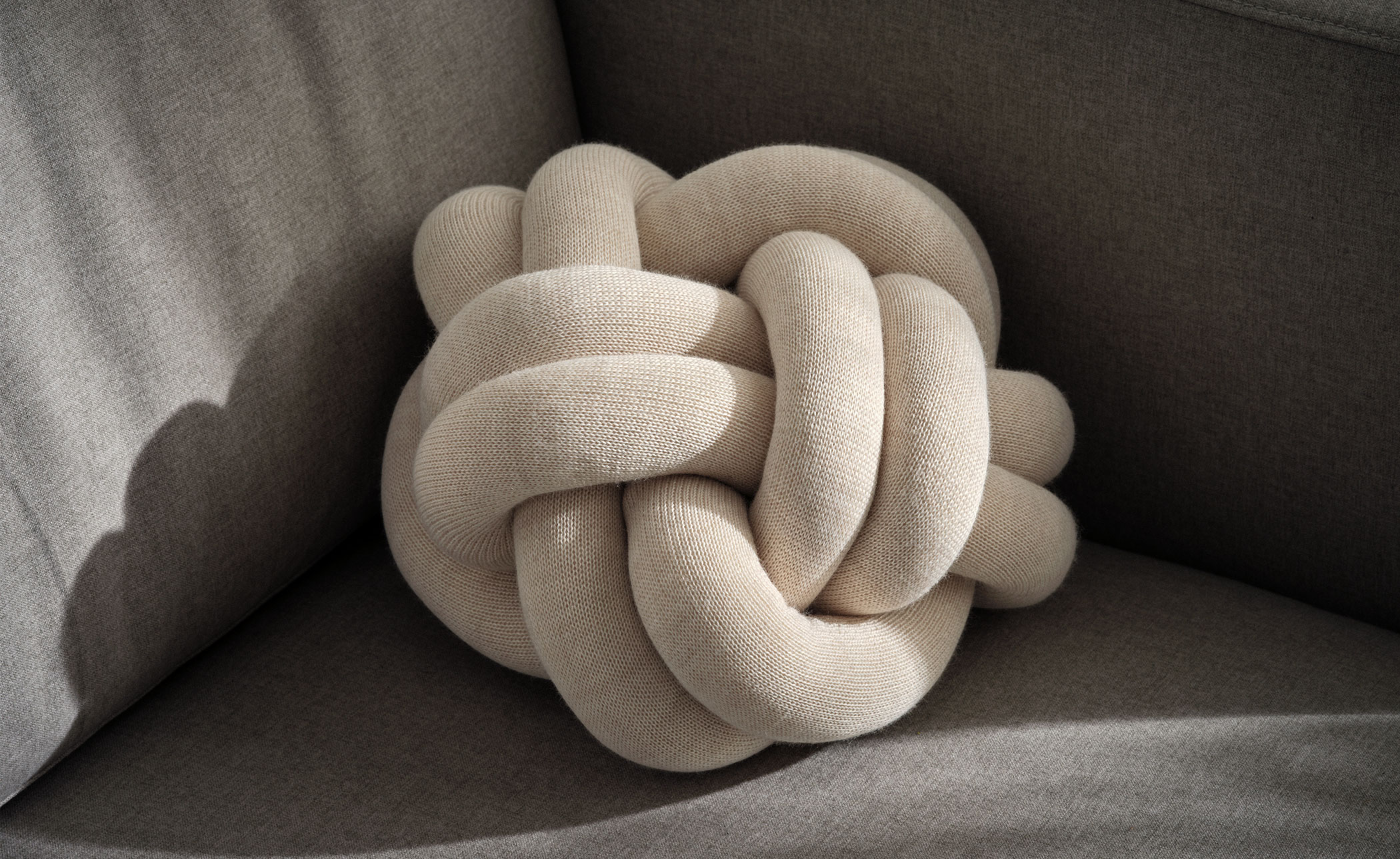 Knot Pillow
