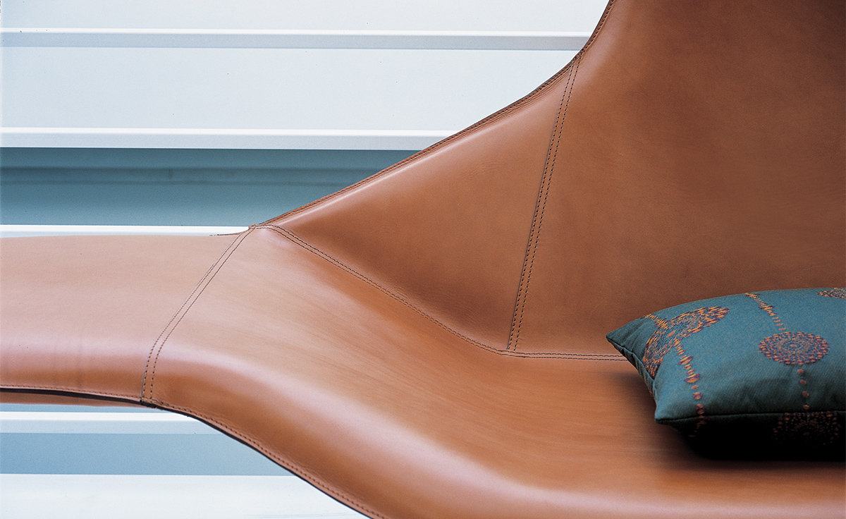 lama lounge chair