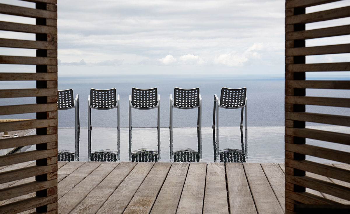 landi stacking chair