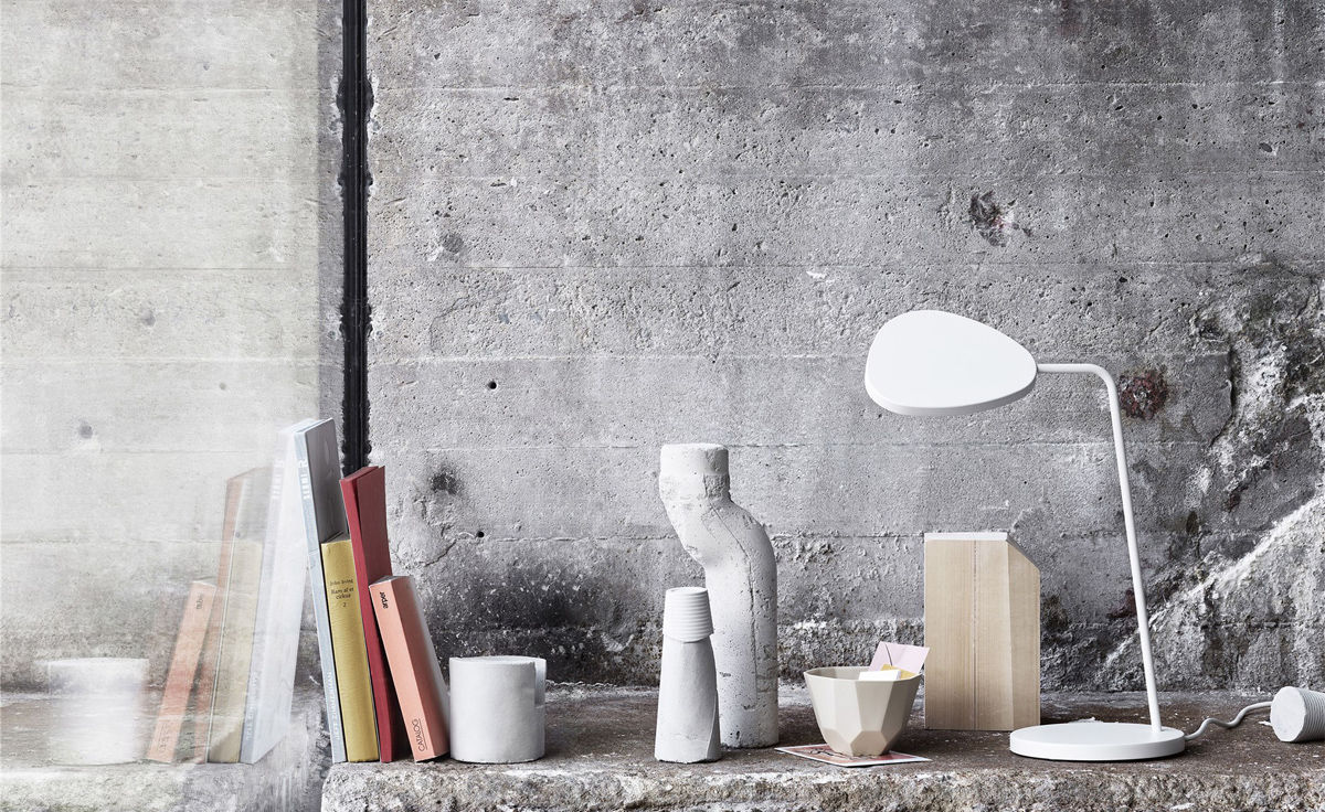 leaf table lamp
