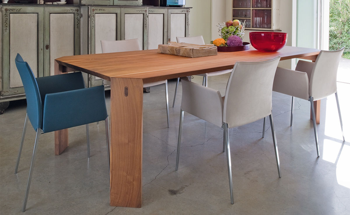 lia armchair 2088
