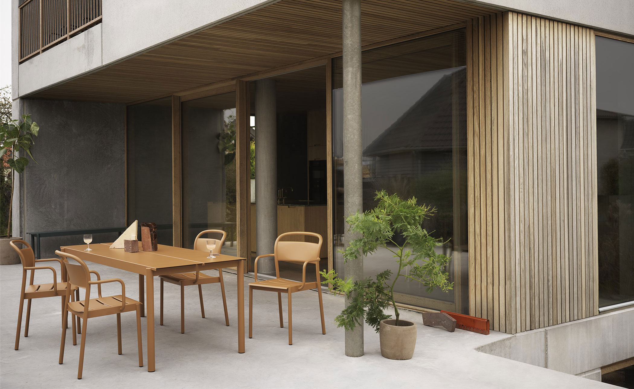 linear steel table