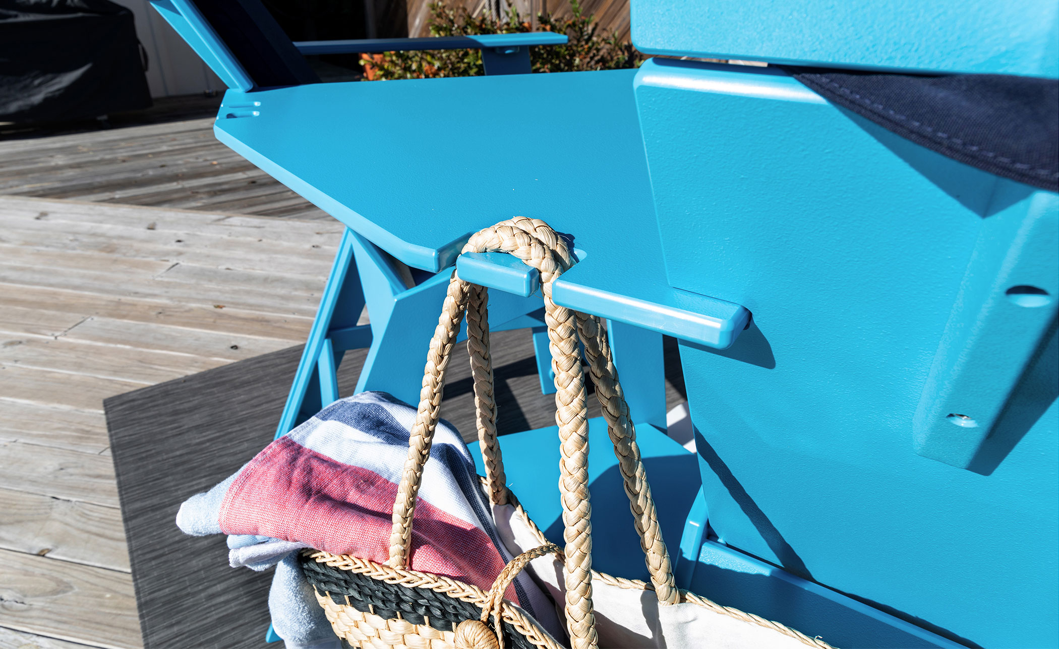 Lollygagger Hi-Rise Chairs with Bridge Set