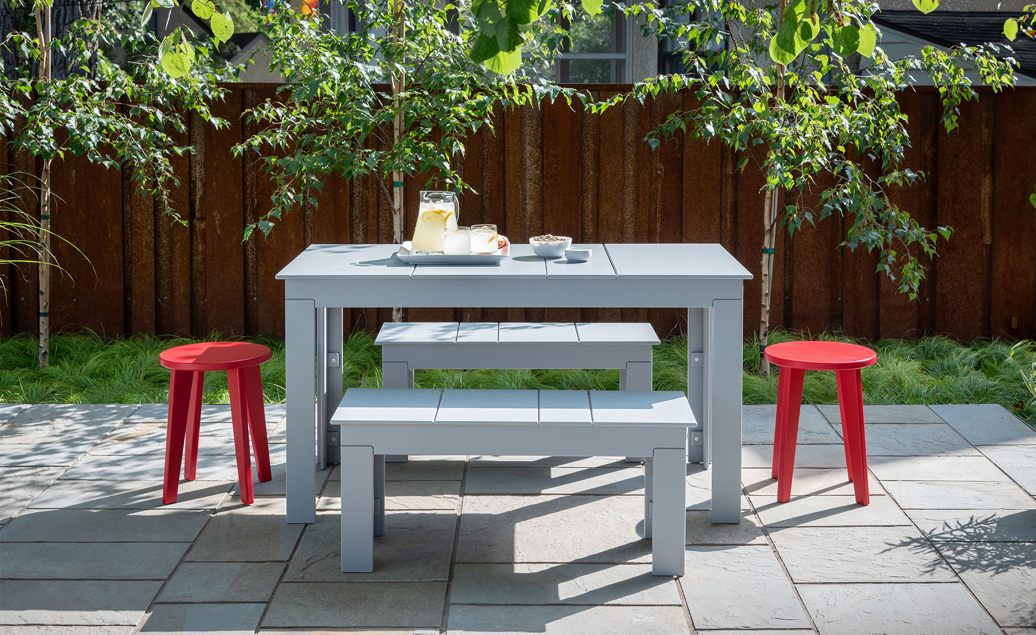 Lollygagger Picnic Table