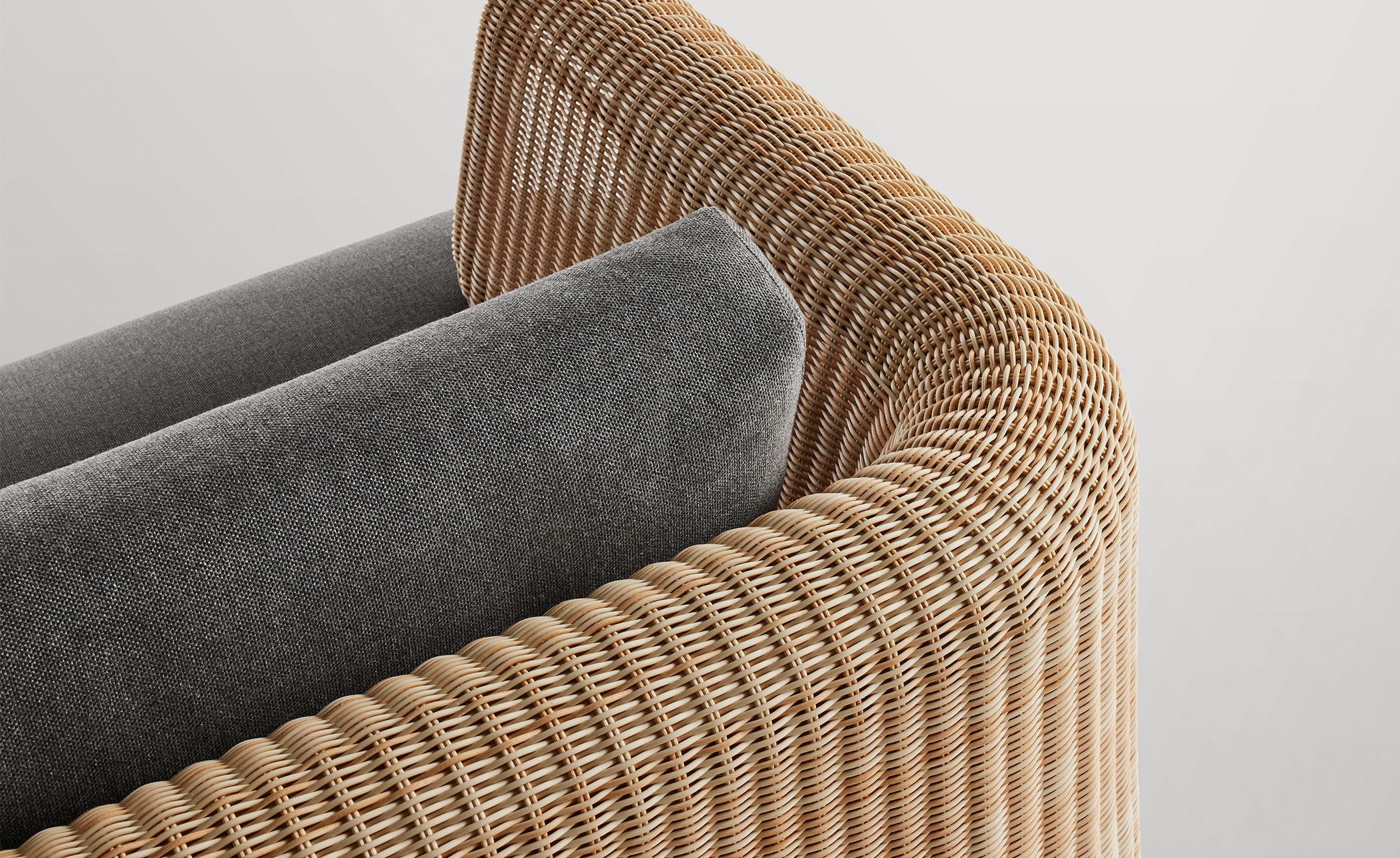 Loophole Outdoor Lounge Chair