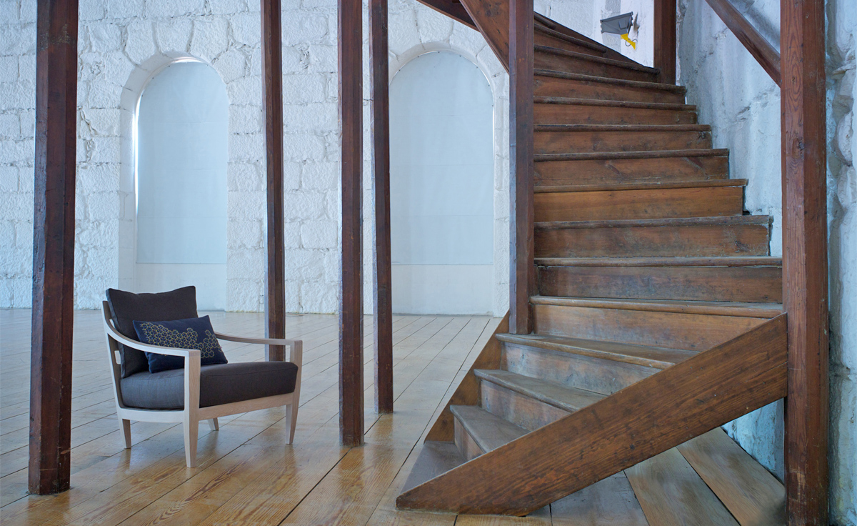 low lounge chair 340