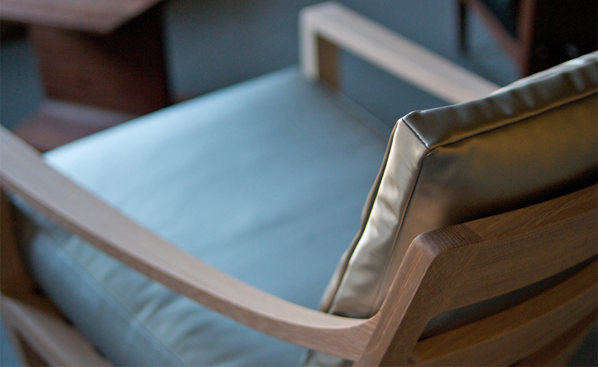 low lounge chair 340