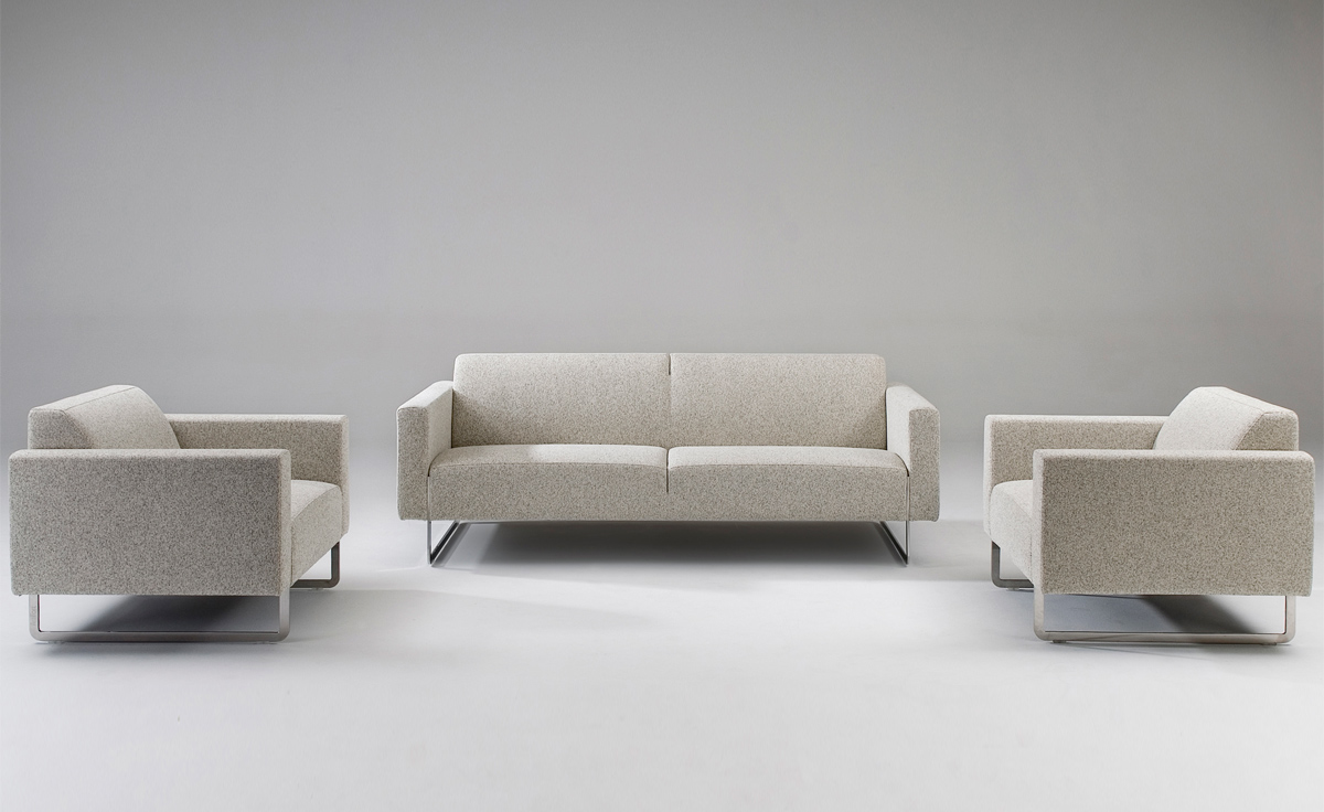 mare lounge chair with fixed cushions