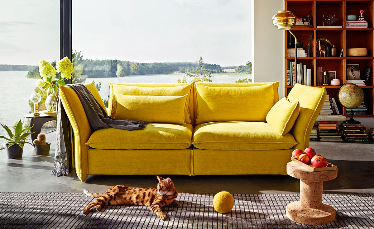 mariposa 2.5 seat sofa