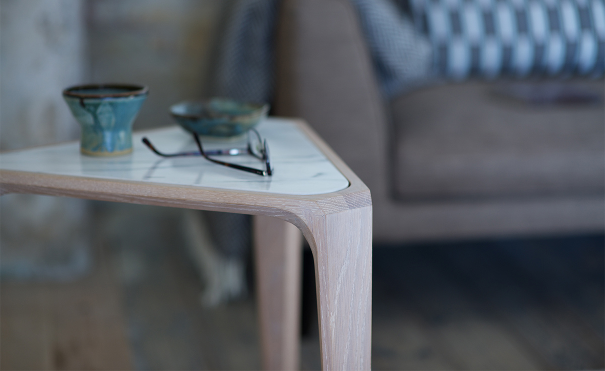 mary's side table 385