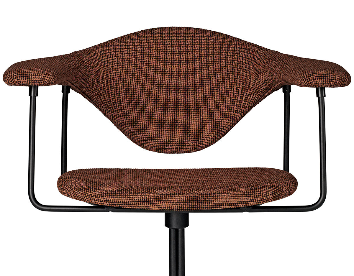 masculo swivel base chair
