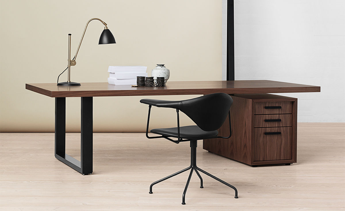 masculo swivel base chair