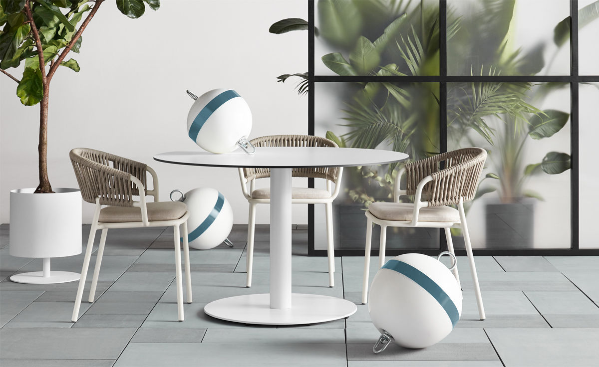 mate outdoor dining chair