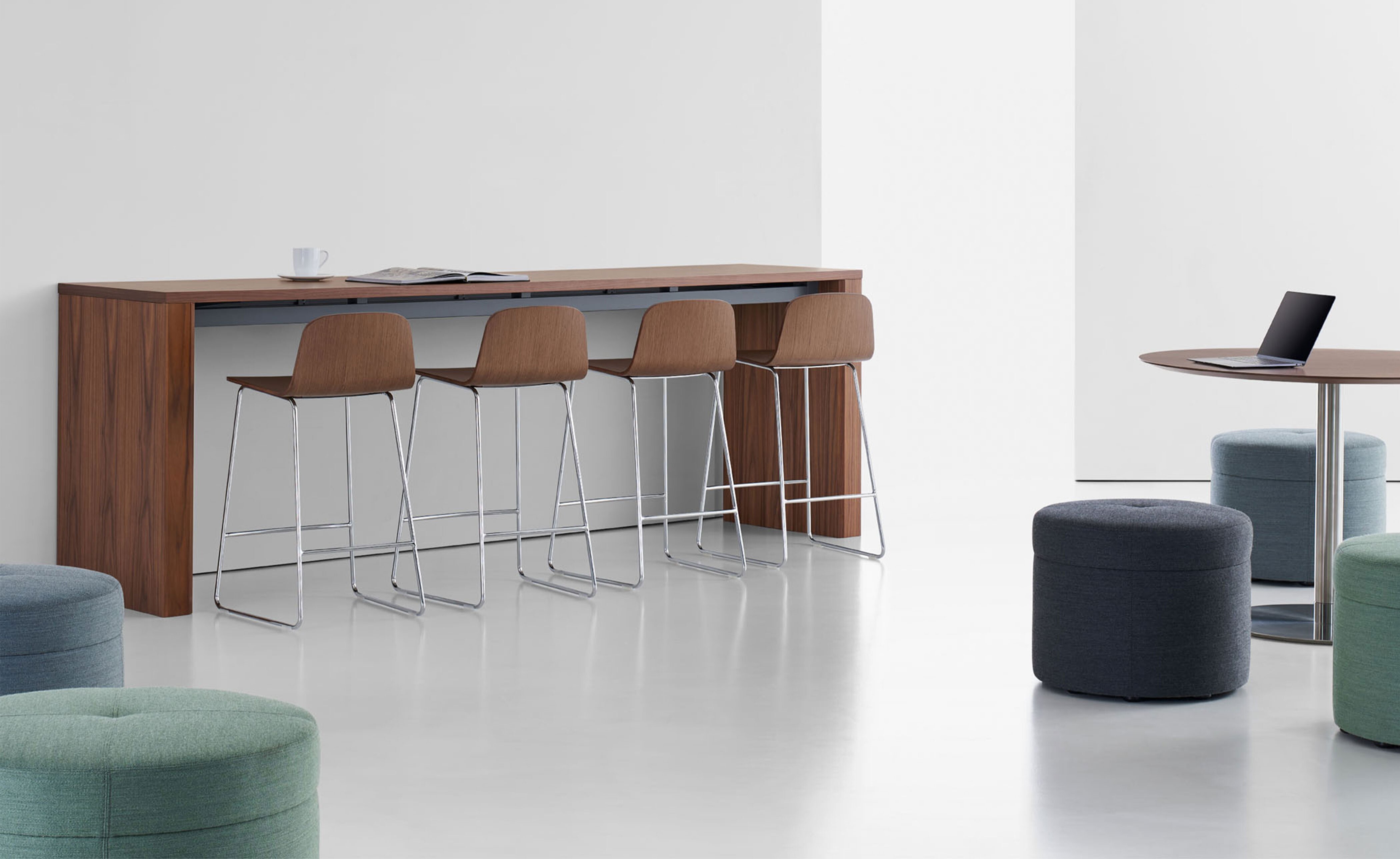 Mezzo Stool