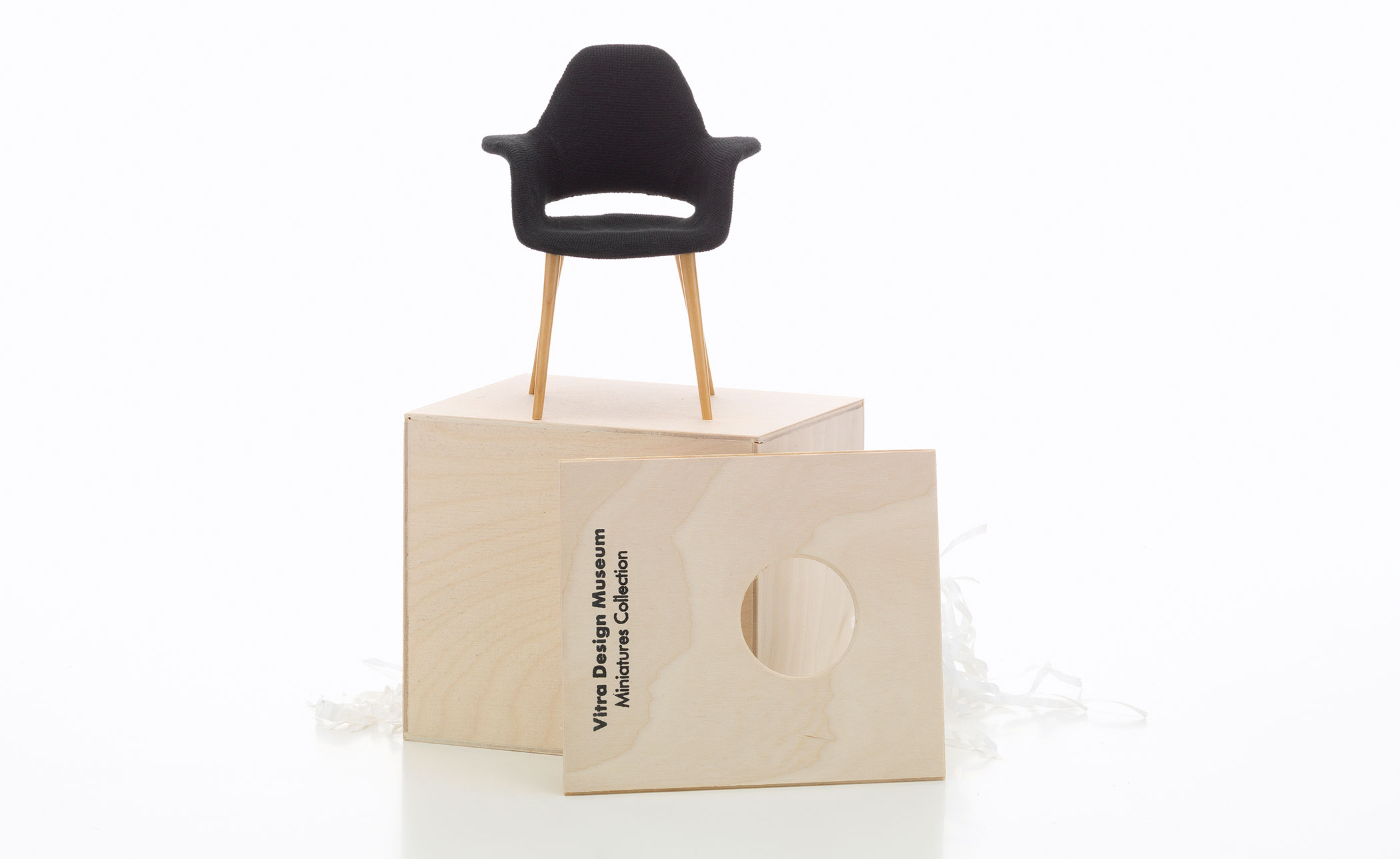 miniature eames-saarinen moma organic chair