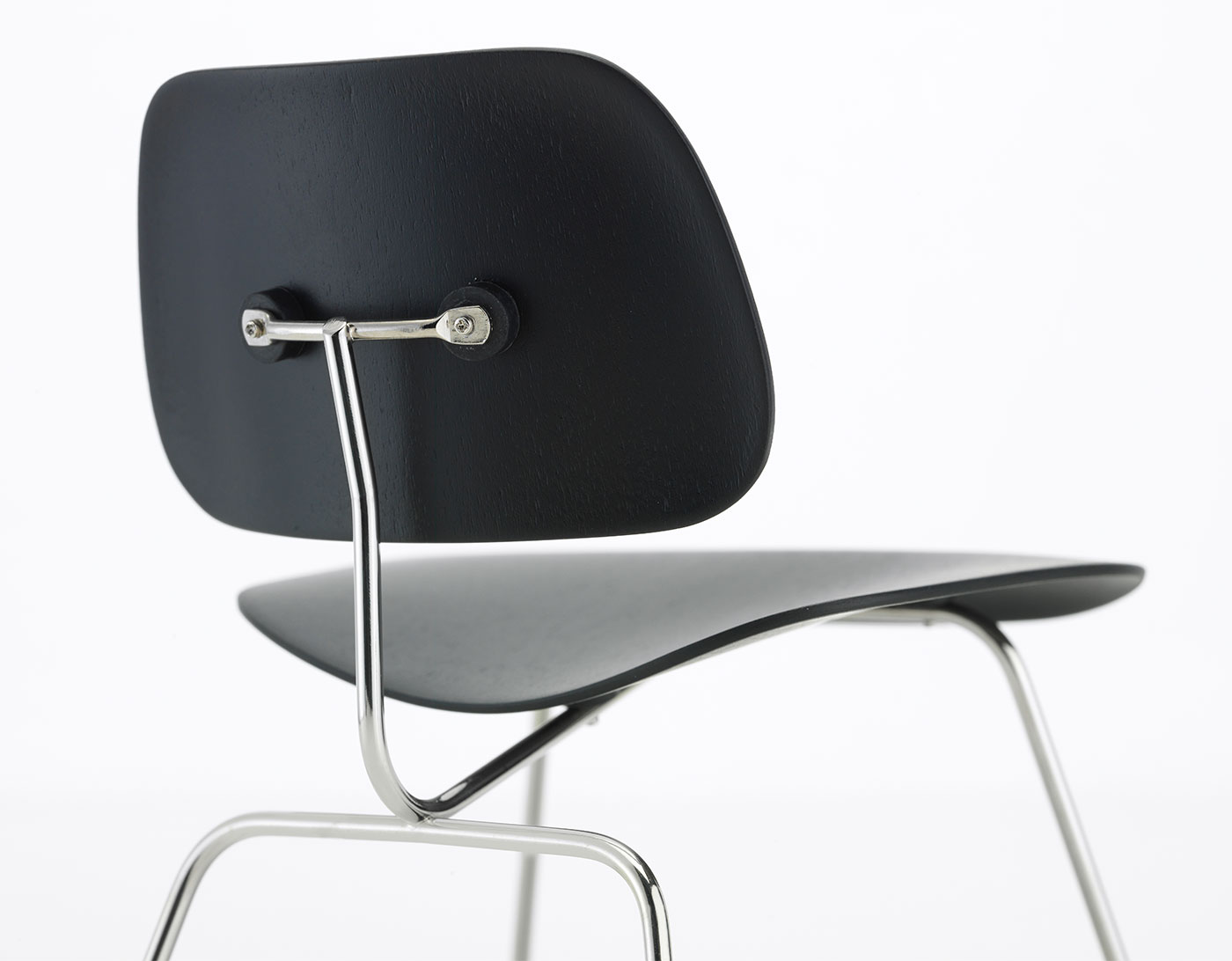 Miniature Eames LCM