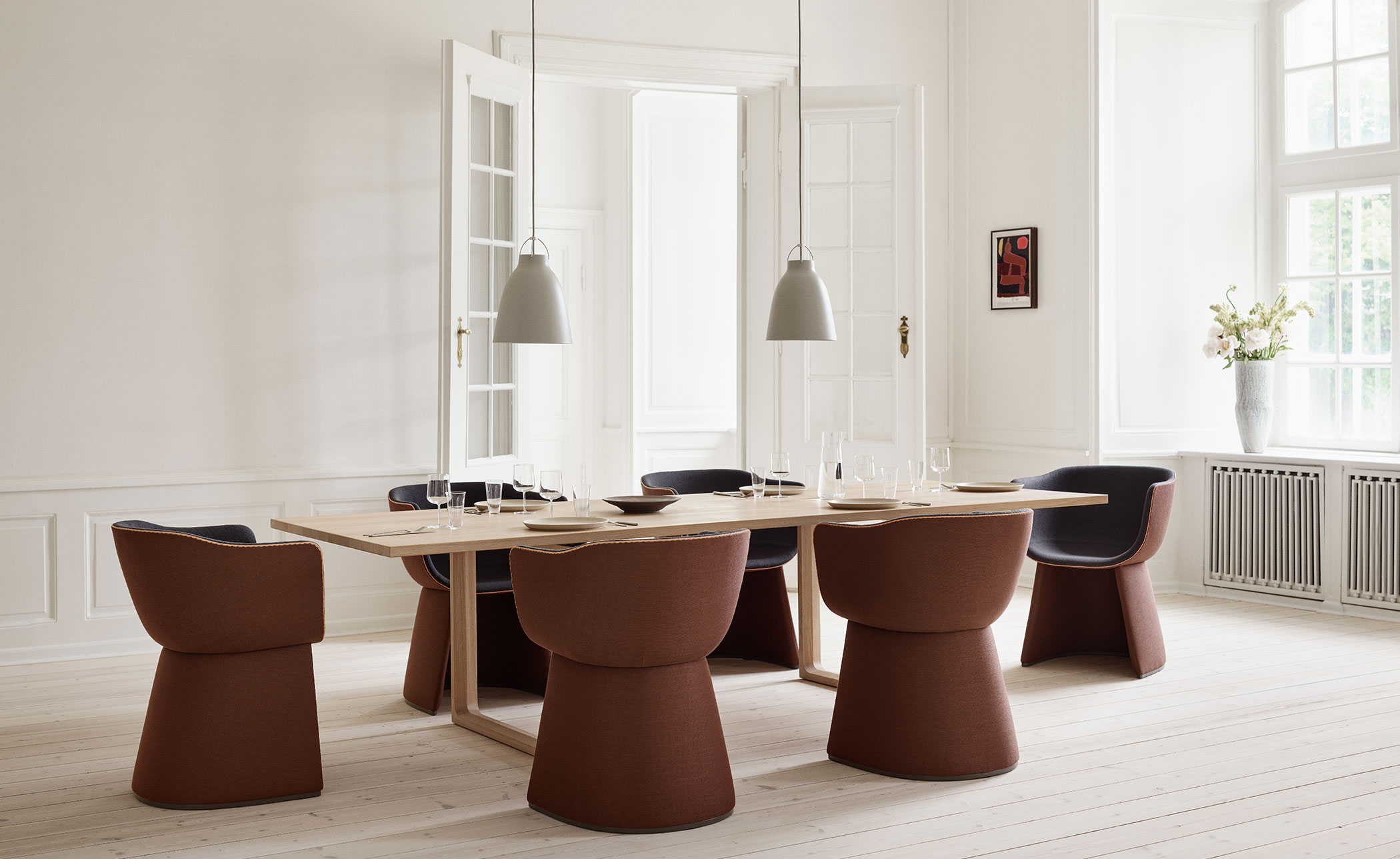 Monolit Dining Chair with leather piping