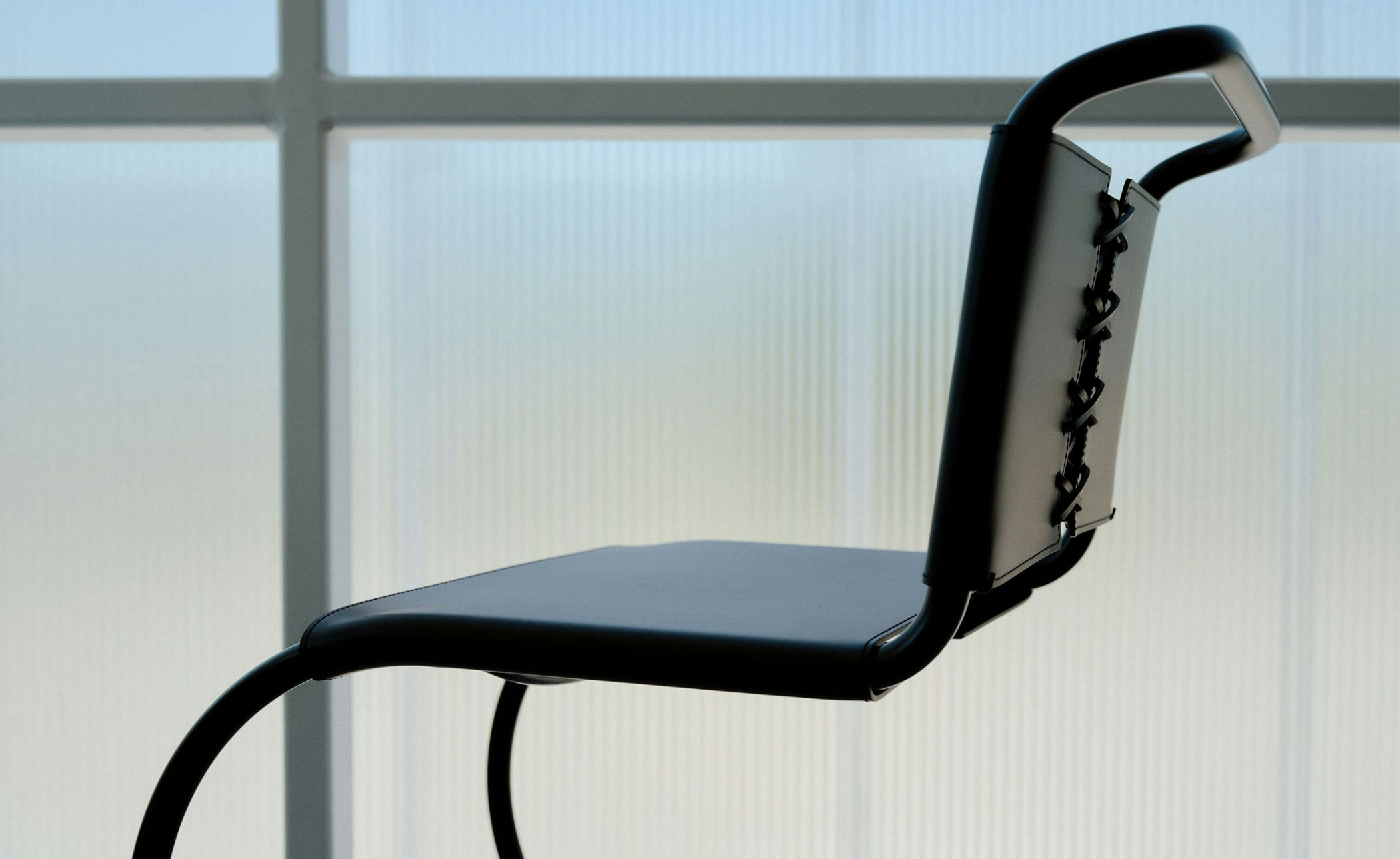 mr side chair