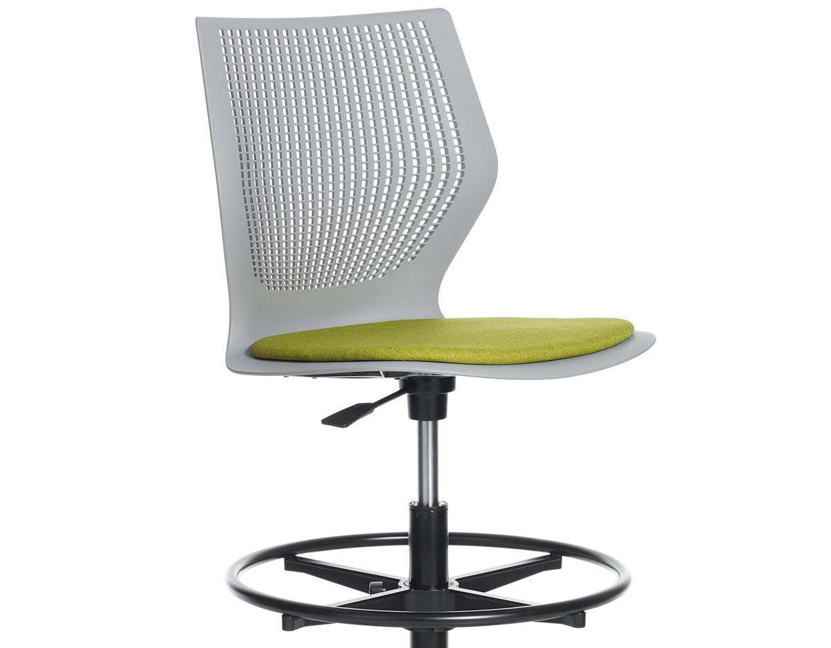 multigeneration high task chair with 5-star base