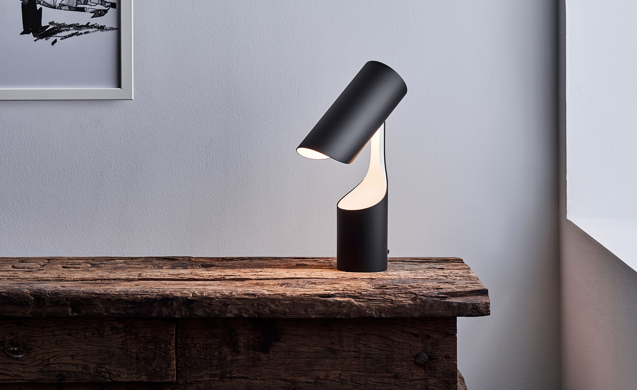Mutatio Table Lamp