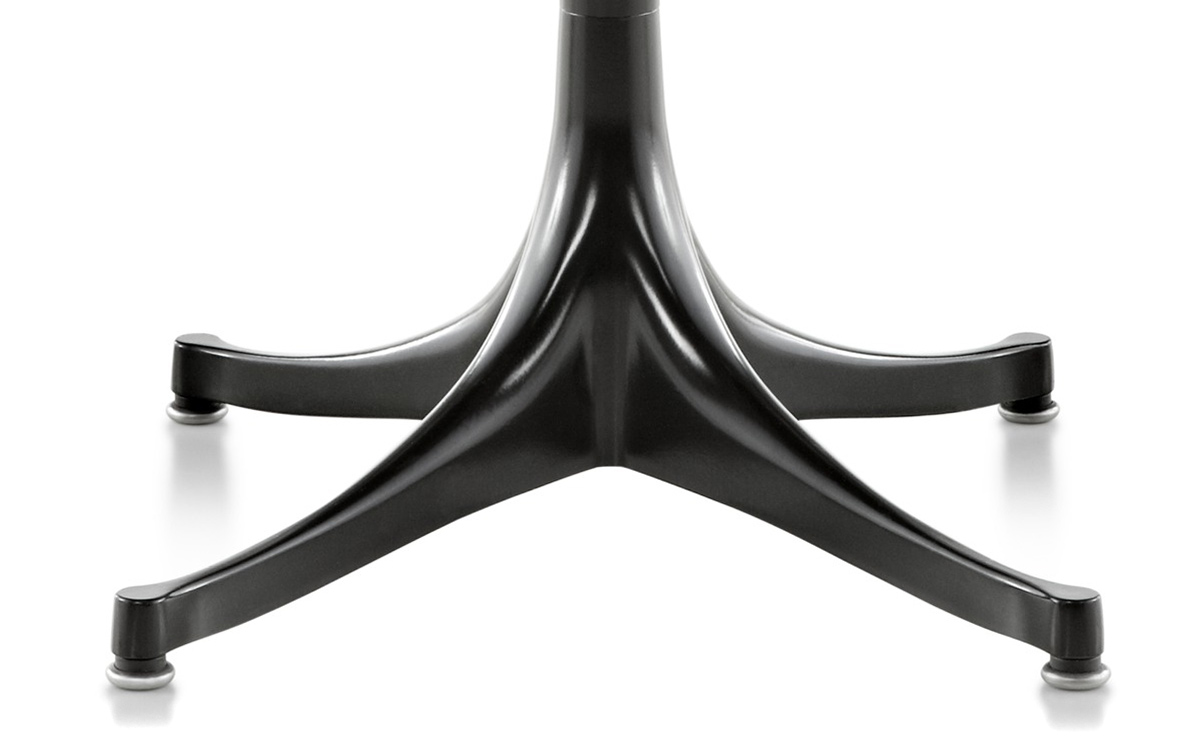 nelson pedestal table outdoor 28.5" dia.