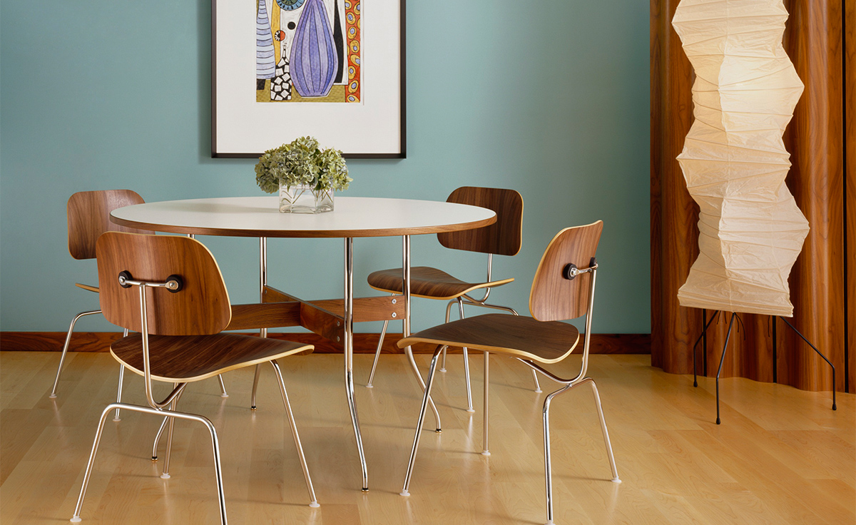 nelson swag leg round dining table