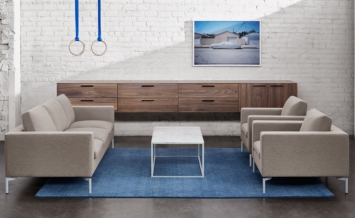 new standard lounge chair