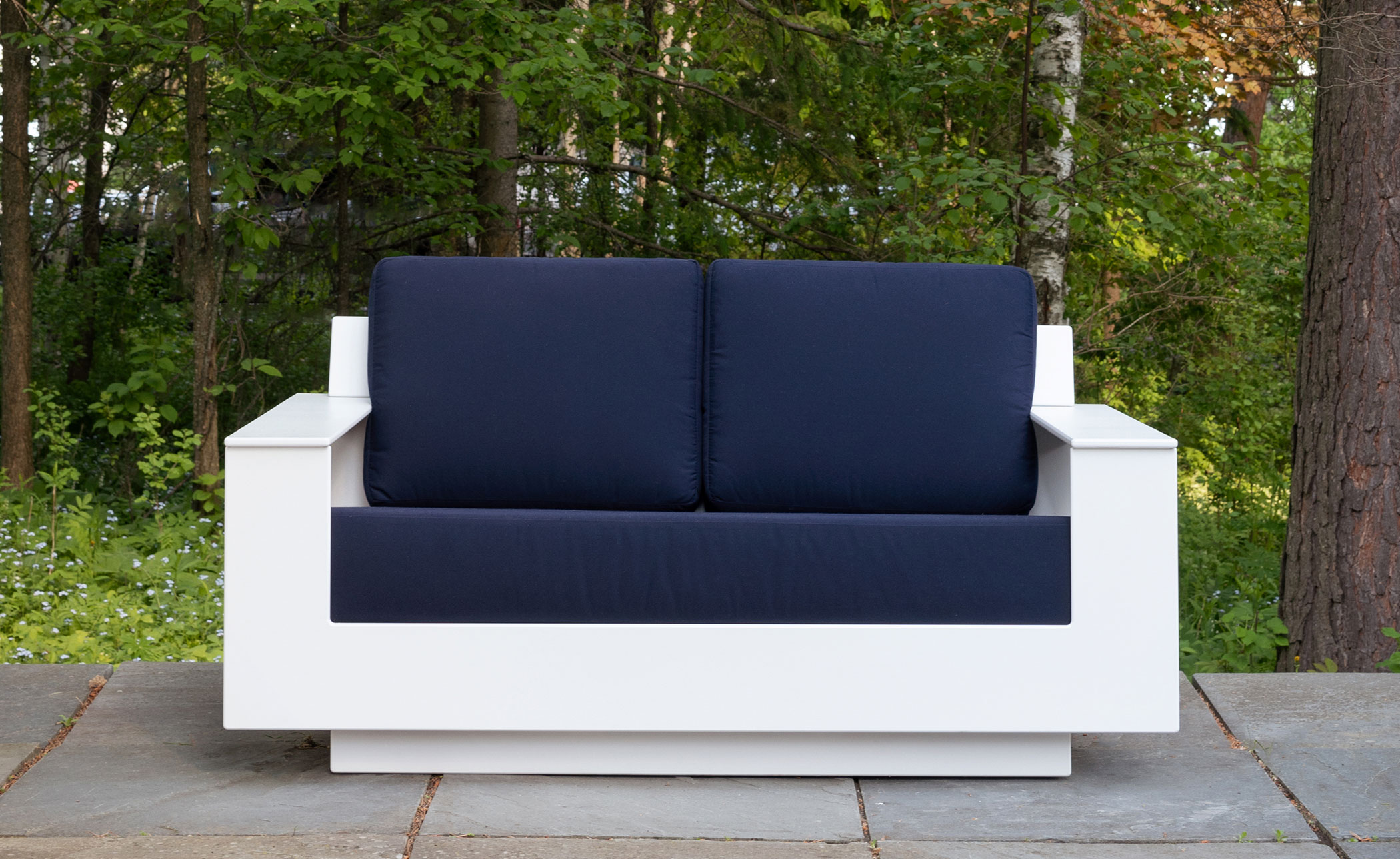 Nisswa Loveseat