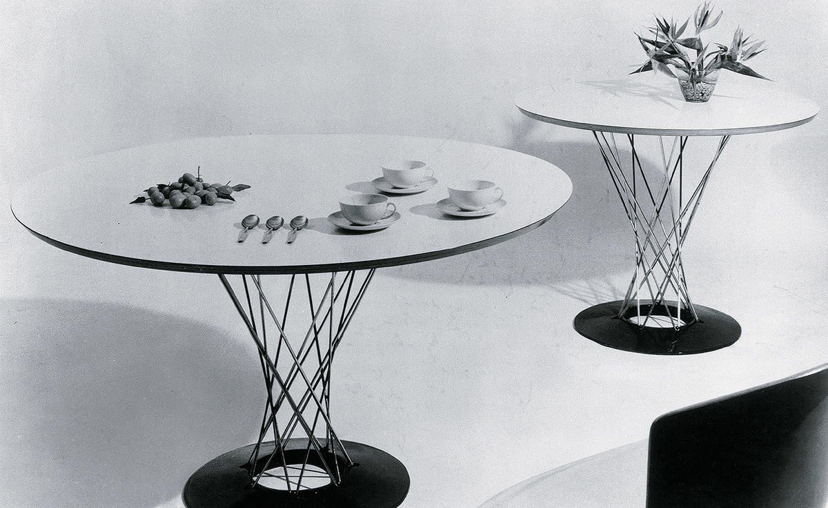 noguchi cyclone side table