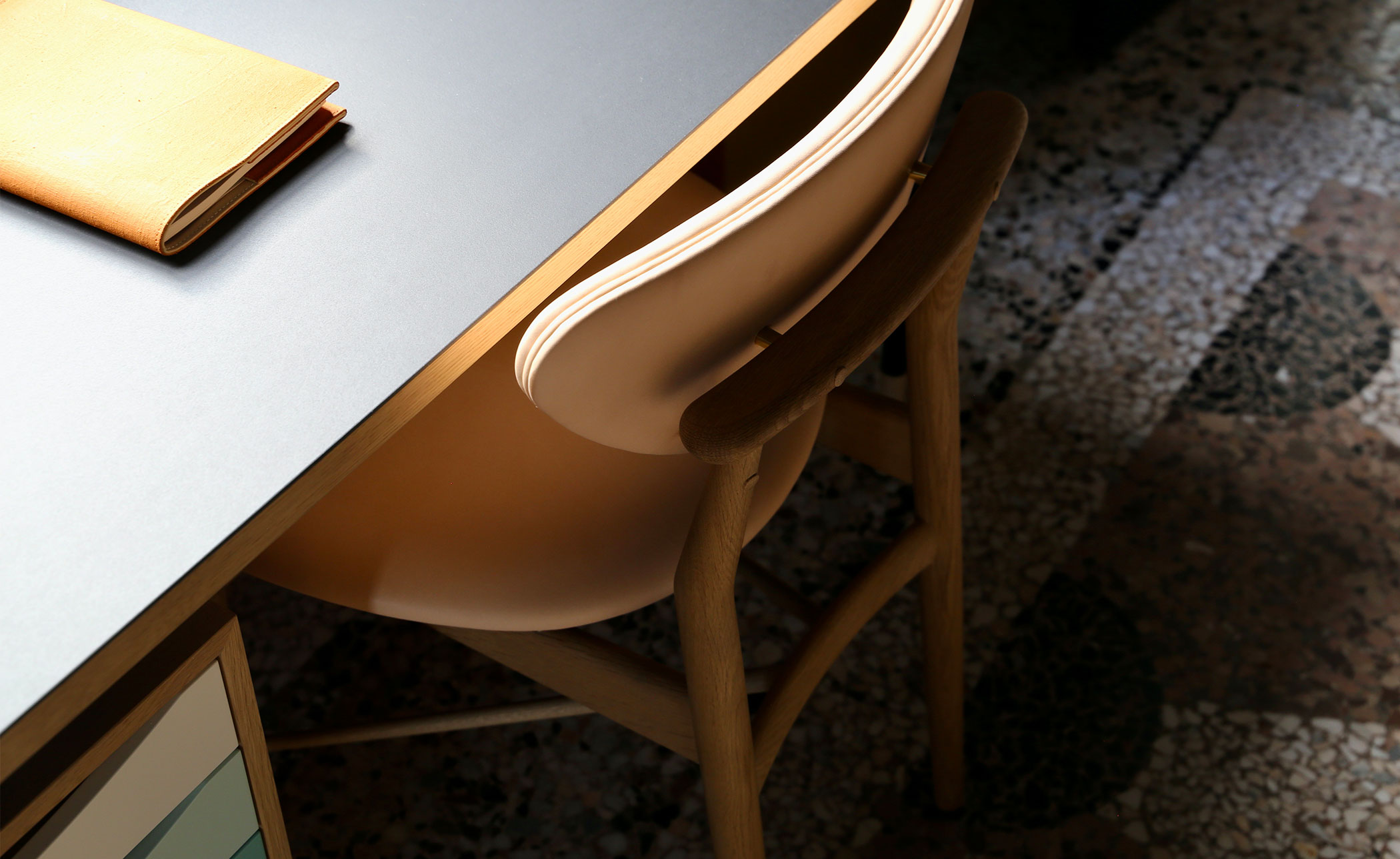 Nyhavn Desk