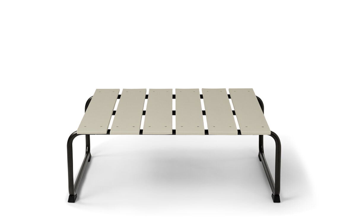 ocean lounge table