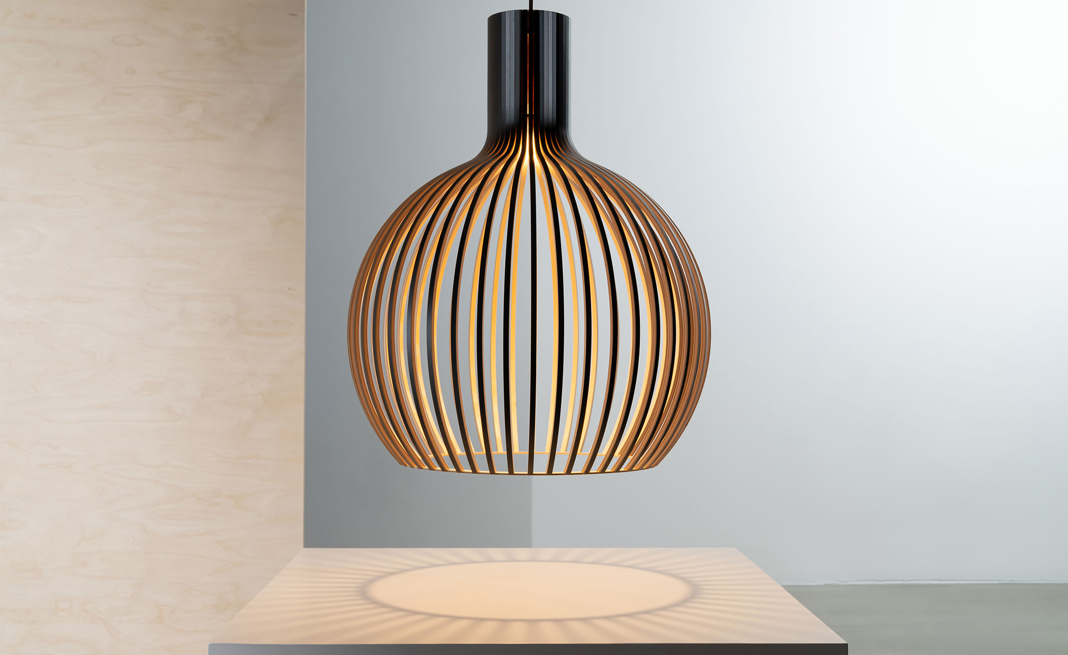 Octo 4240 Pendant Lamp
