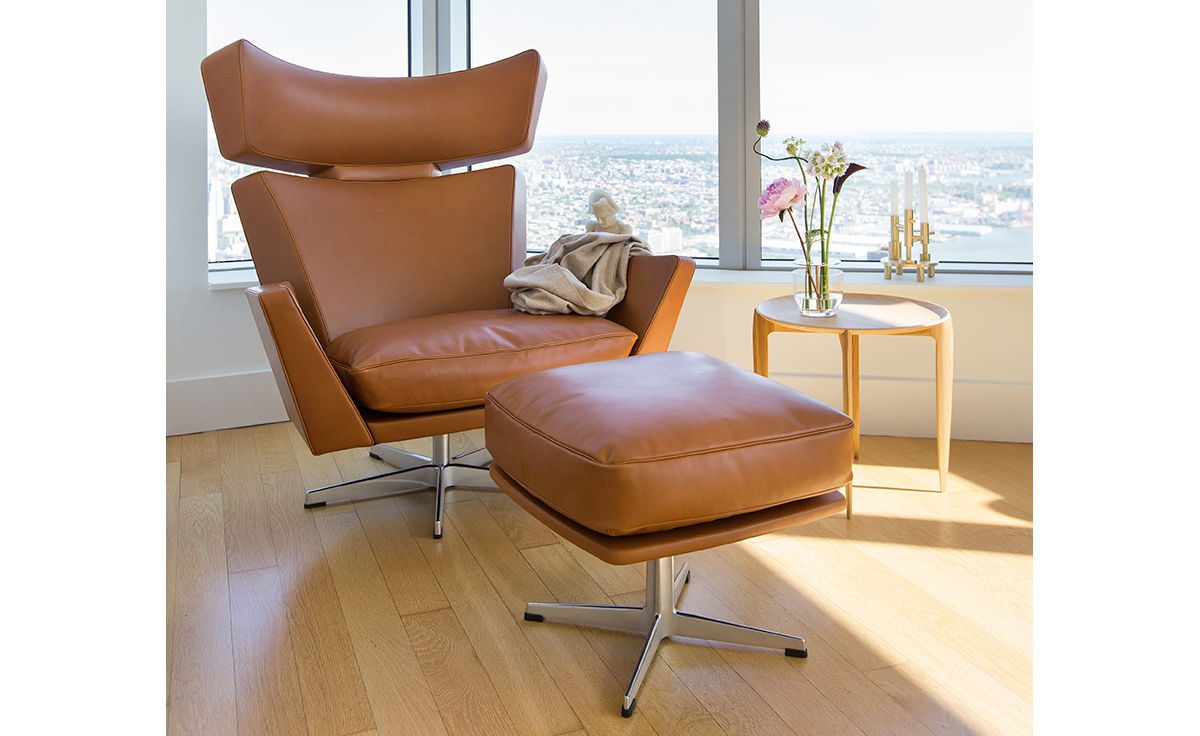 arne jacobsen oksen lounge chair & ottoman
