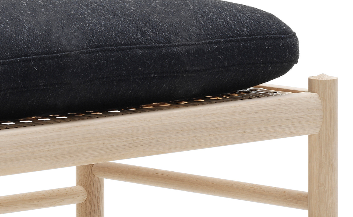 ole wanscher 149-f colonial footstool